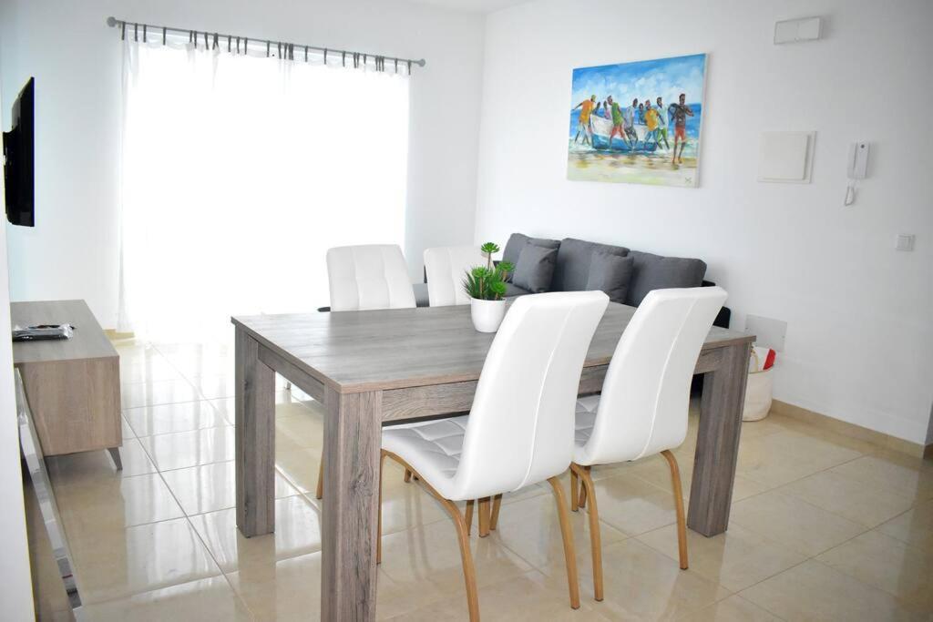 Lovely - Luxury 3 Bedrooms 500M From The Beach. Santa Maria Exteriör bild